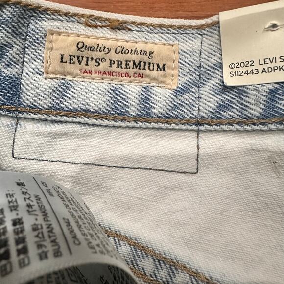 Levi's Vintage Inspired Lt Wash Coastal Denim Baggy Jean Short, Size 26, NWT - Picture 10 of 10